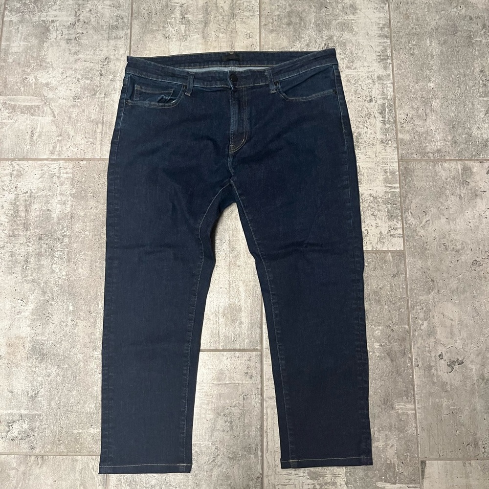 Uniqlo Men’s Dark Denim Skinny Tapered Liw Rise Ultra Stretch Jeans SZ 38 X 24